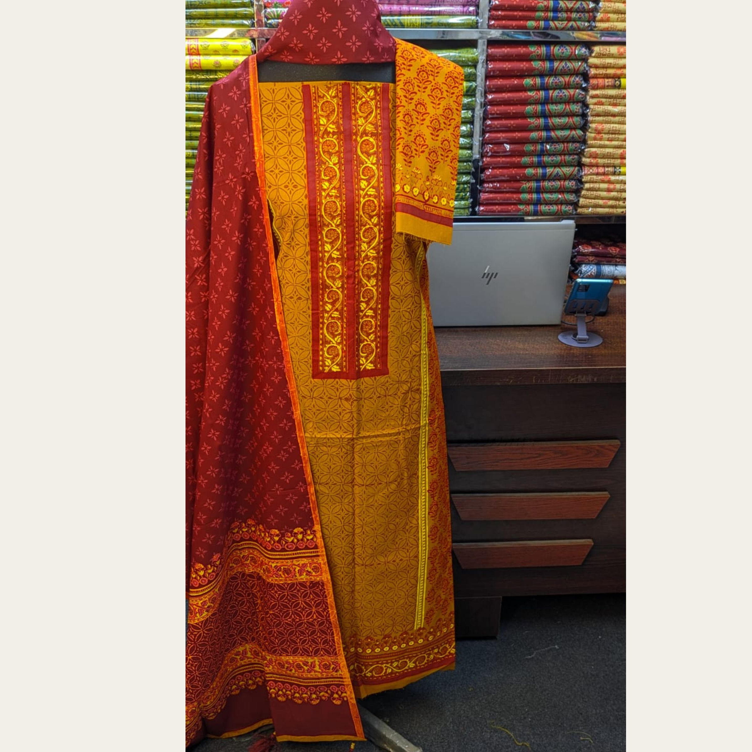 New Exclushive Collection High Qualitiey Cotton Printed Three Piece